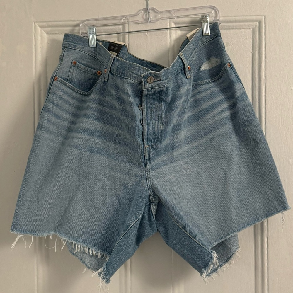 NWT Levi’s Plus 501 90’s Shorts / Jorts